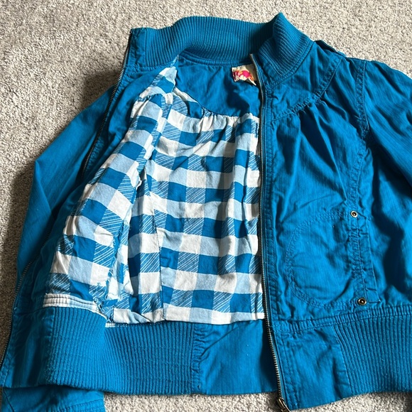 Blue Jacket - Picture 2 of 7
